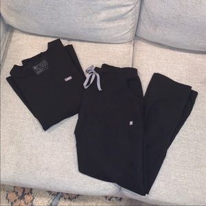 Black Figs scrubs. No damages, good condition.